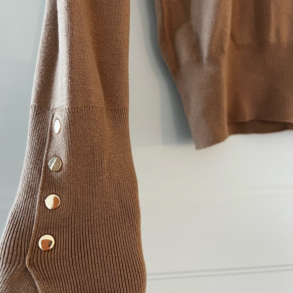 Zara long sleeve tan sweater - Picture 2 of 2